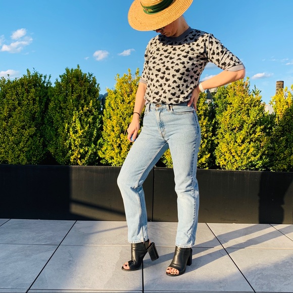 Levi’s 512 Vintage Hi-rise Boyfriend Tapered Jeans - Picture 5 of 15